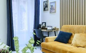 Rino Luxury Room